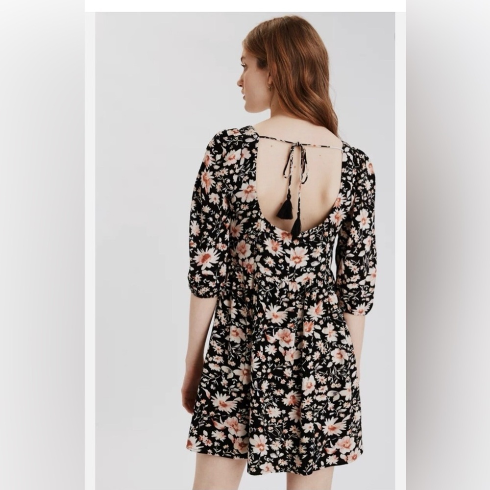 American Eagle Outfitters Black Mini Dress with Peach and White Floral Print - Picture 2 of 5